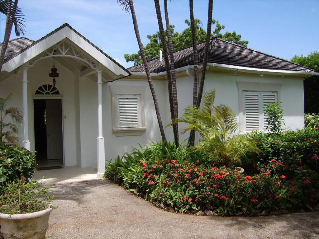 Coconut Grove 1, Luxury Villa By Island Villas Saint James Room photo